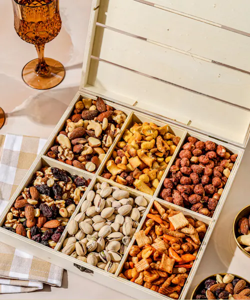 Bonnie & Pop Gourmet Nut Sampler