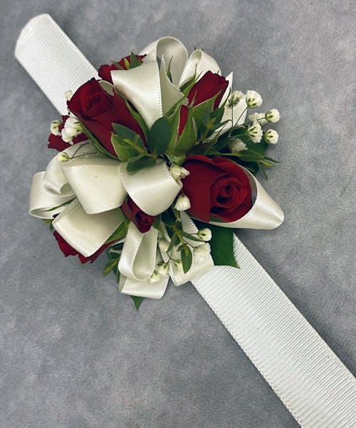 Sweetheart Rose Corsage