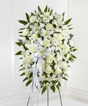 Exquisite Tribute Spray