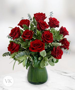 One Dozen Stunning Roses