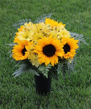 Graveside Urn Bouquet