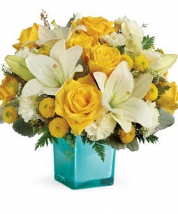 Golden Laughter Bouquet - Roses Denver CO, Veldkamps Flowers